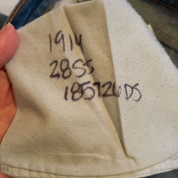 Levi’s Redone - Picture 4 of 5